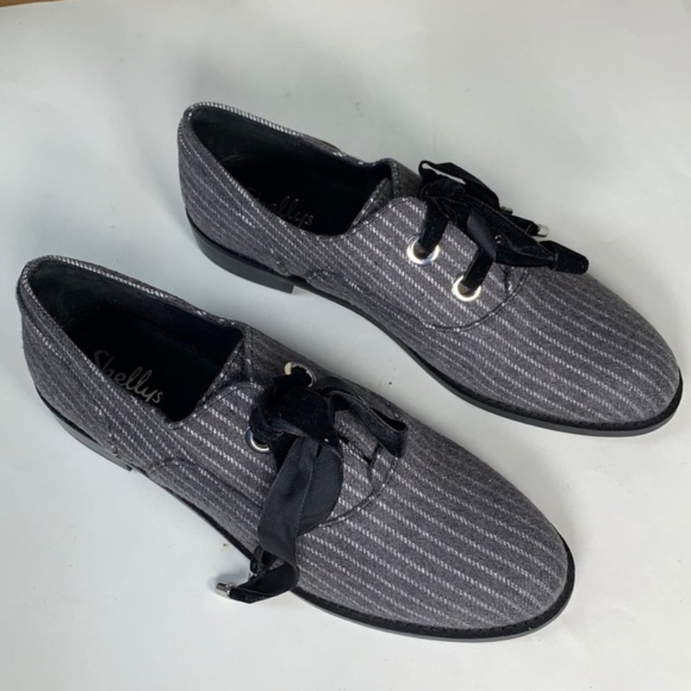 Shelly’s London Flat Lace Up Women’s Oxford Loafers